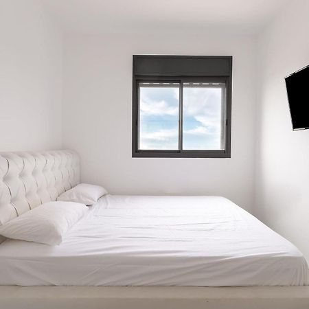 Stunning And Spacious In Kiryat Ata Qiryat Ata ภายนอก รูปภาพ